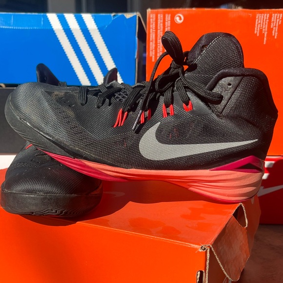 Nike Basketball Shoes Hyperdunk 2014 (GS) - Picture 1 of 4